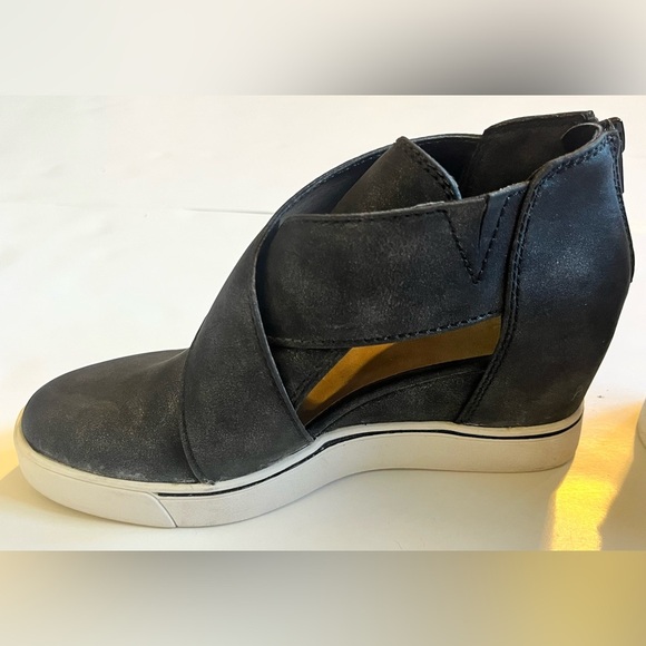 Maurices Gloria Open Side Wedge Women's Black Sparkle Sneakers Size 6.5 - Picture 9 of 16